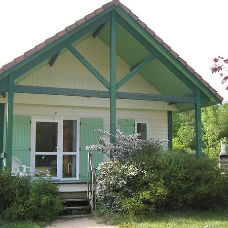 Village-Chalets Le Ru Du Pre Deux Rivieres Exteriör bild