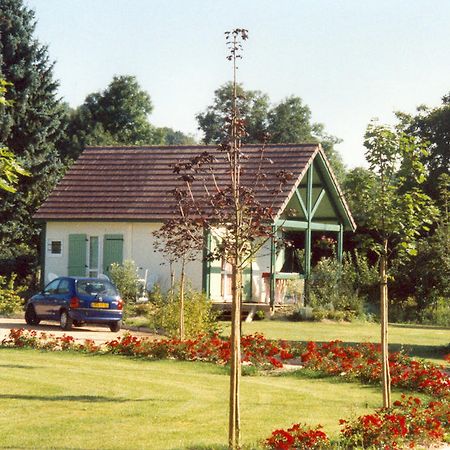 Village-Chalets Le Ru Du Pre Deux Rivieres Exteriör bild