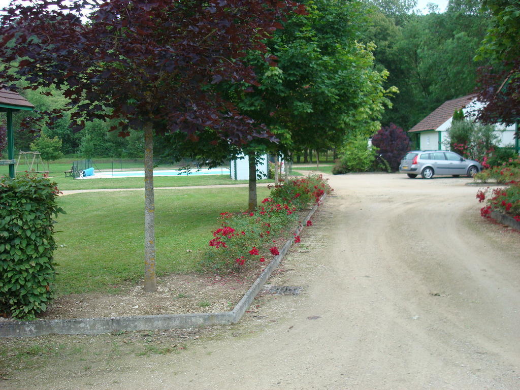Village-Chalets Le Ru Du Pre Deux Rivieres Rum bild