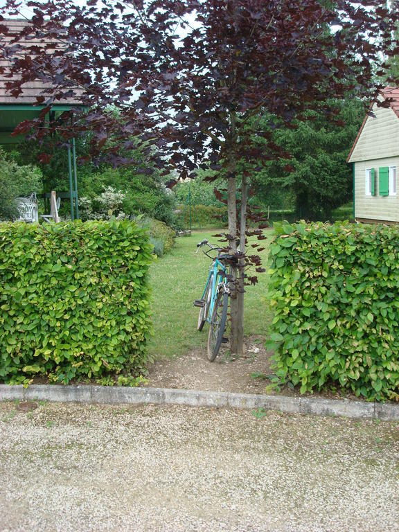 Village-Chalets Le Ru Du Pre Deux Rivieres Rum bild