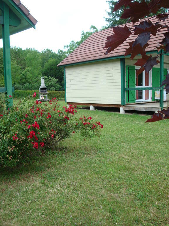Village-Chalets Le Ru Du Pre Deux Rivieres Rum bild