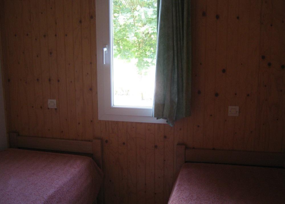 Village-Chalets Le Ru Du Pre Deux Rivieres Exteriör bild