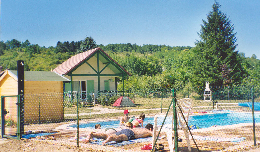 Village-Chalets Le Ru Du Pre Deux Rivieres Exteriör bild