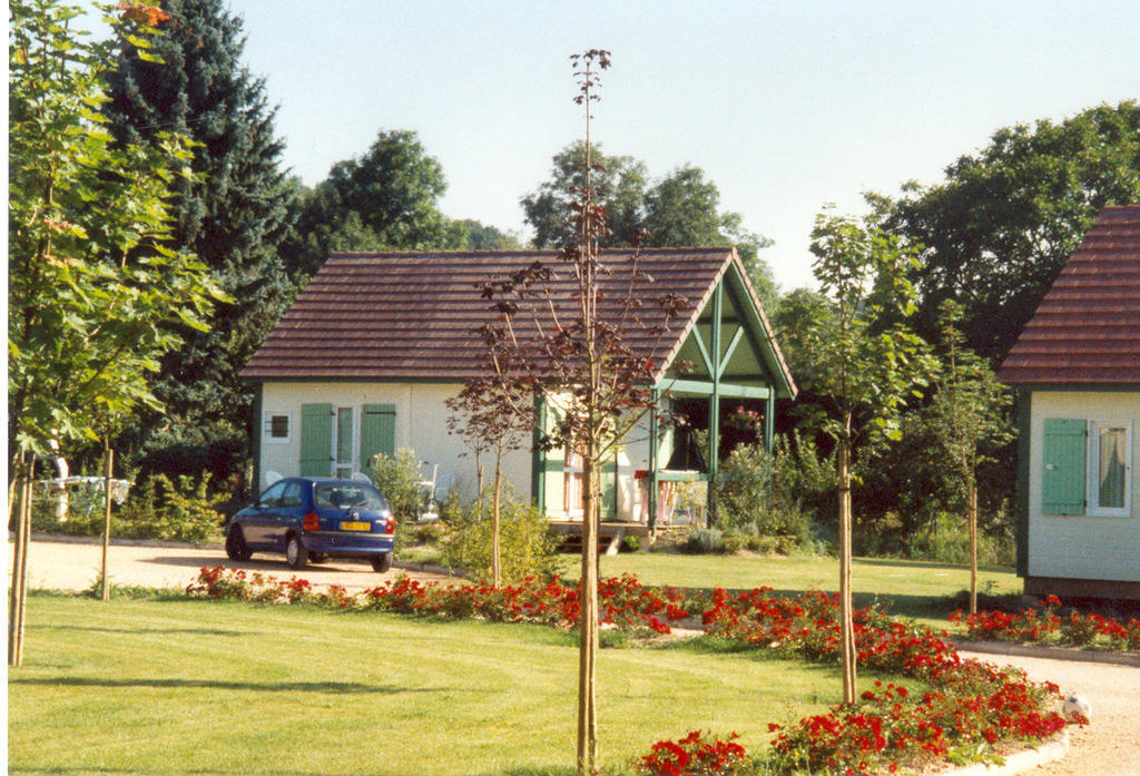 Village-Chalets Le Ru Du Pre Deux Rivieres Exteriör bild