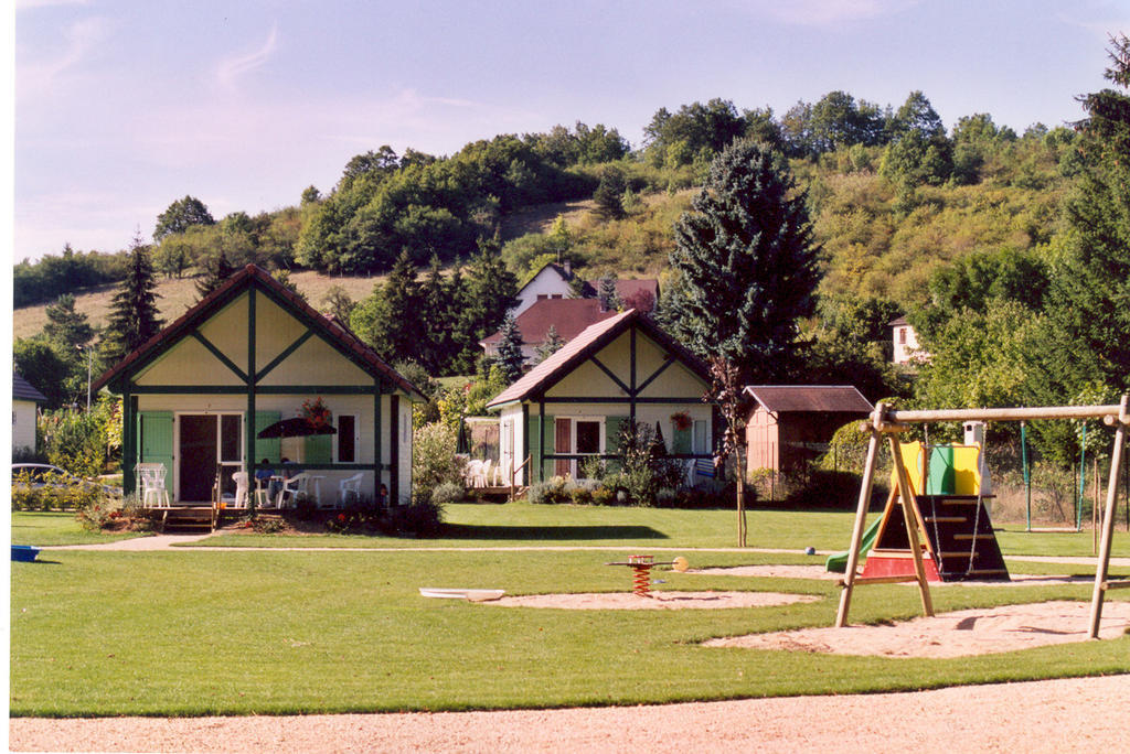 Village-Chalets Le Ru Du Pre Deux Rivieres Exteriör bild